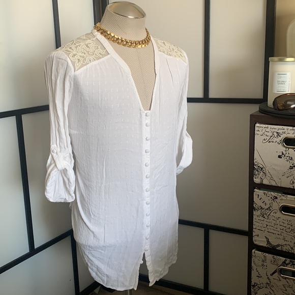 Torrid Women's White Tunic Detail Sheer Top Size 2X V797 - Picture 5 of 16